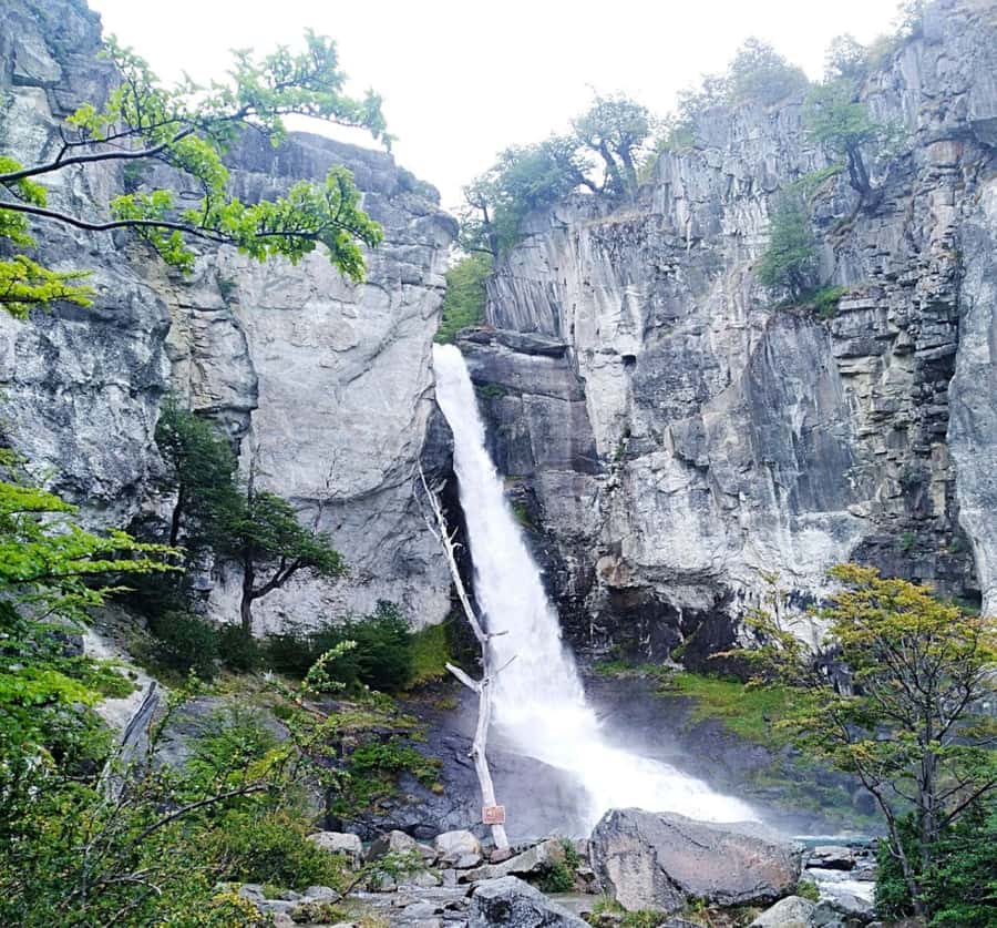 From El Calafate: El Chalten Full-Day Tour and Short Hike - Arriving in El Chaltén, Argentina’s trekking capital