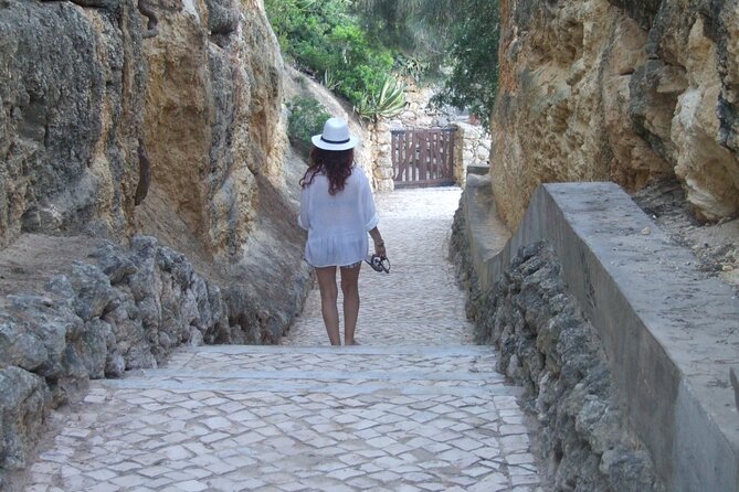 From Faro: Benagil Hiking Cliffs and the 4 Treasure Experience - Senhora da Rocha and Praia Nova
