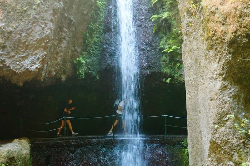From Funchal: Levada Nova Hiking Tour with stopover at beach - What the Moinhos and Levada Nova walk is like