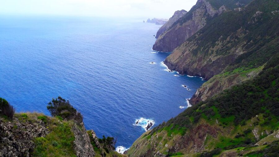 From Funchal: Machico to Porto da Cruz Larano Cliff Hike - What the guide adds to the day