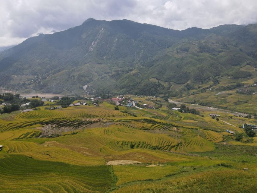 From Hanoi: 2-Day Sapa Trekking Trip with Homestay & Meals - Choosing the second-day walk or farm activity