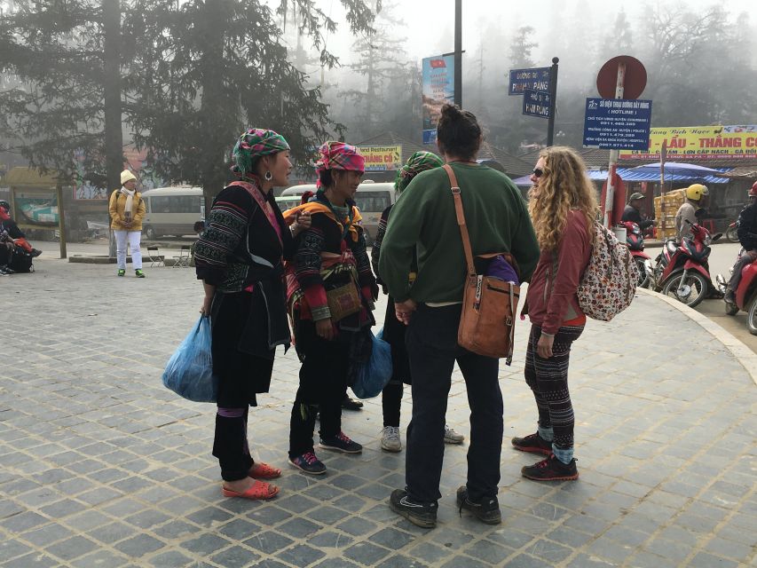 From Hanoi: 3-Day Sapa Trekking with Limousine Transfer - From Hanoi to Sapa in a limousine