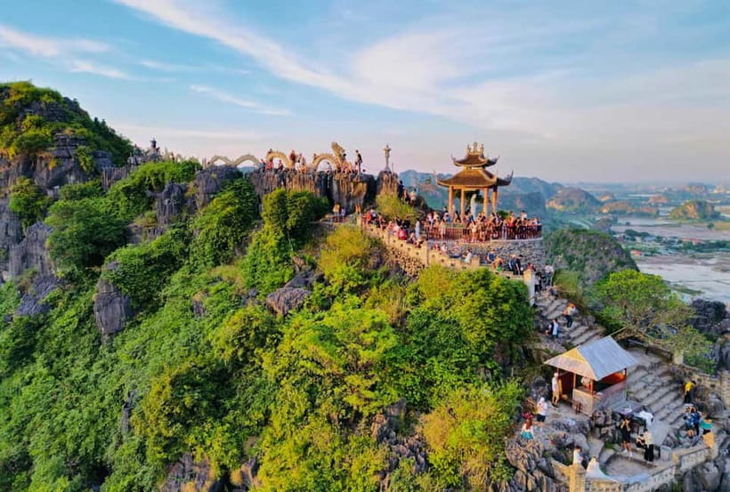 From Hanoi: Ninh Binh Boat Ride, Mua Cave Hike, Temple Visit - Climbing Mua Cave for the Tam Coc view