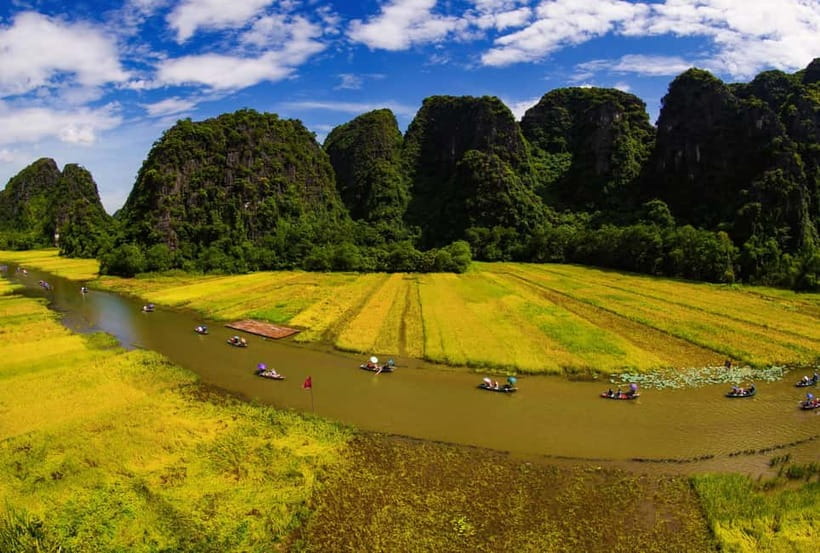 From Hanoi: Ninh Binh Boat Ride, Mua Cave Hike, Temple Visit - Lunch, cycling, and the small tradeoffs
