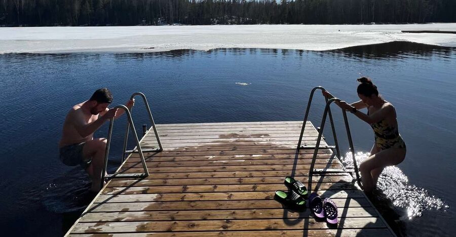 From Helsinki: Hike and Sauna in Sipoonkorpi National Park - Kuusijärvi and the smoke sauna ritual