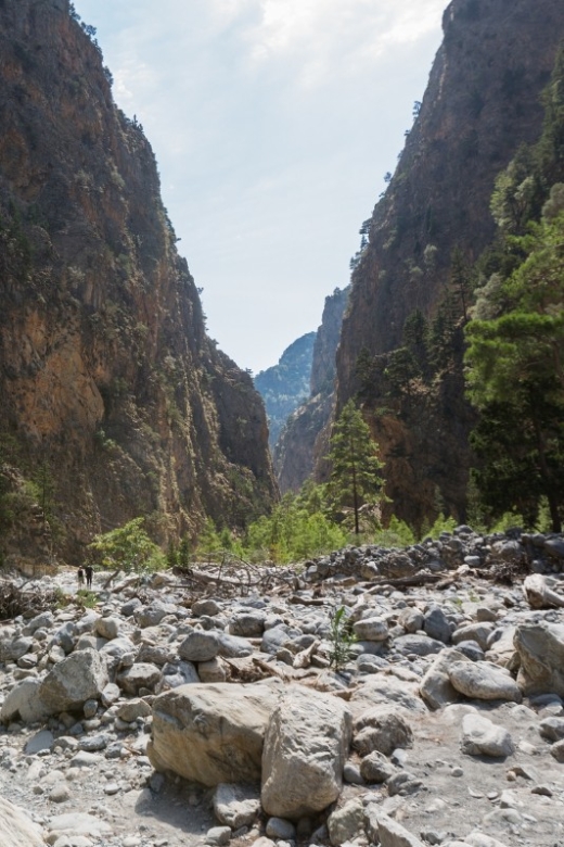 From Heraklion: Samaria Gorge Full-Day Guided Hiking Tour - A 15-hour day from Heraklion to the White Mountains