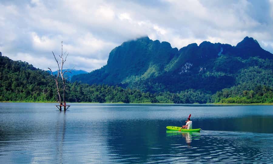 From Krabi: Cheow Lan Lake Cruise and Khao Sok Jungle Hike - Lunch at Praiwan Raft House