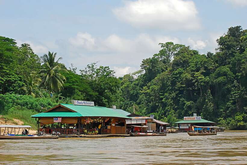 From Kuala Lumpur: Taman Negara National Park Trek Day Tour - The long road from Kuala Lumpur