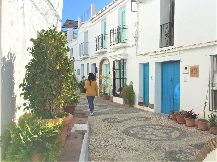From Málaga: Frigiliana Hiking Tour with Wine & Appetizers - Sweet wine and small tapas in an old cellar