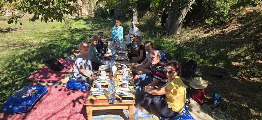 From Marrakech:Trekking in Atlas mountains 2 days - Day one: Aguersiwal to Tizi Oussem