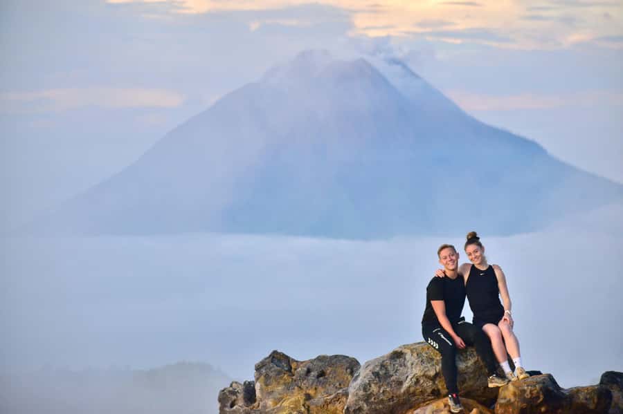 From Medan: Mount Sibayak Sunrise Hike & Natural Hot Spring - Soaking tired legs in the natural hot spring