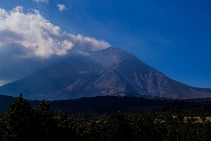From Mexico City: Hike Iztaccihuatl Volcano with an Alpinist - The guide can make or break the day