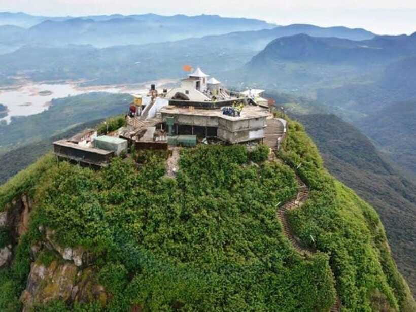 From Nuwara Eliya: Summit Bliss, Adams Peak Guided Hike - Who should book this Adams Peak hike?