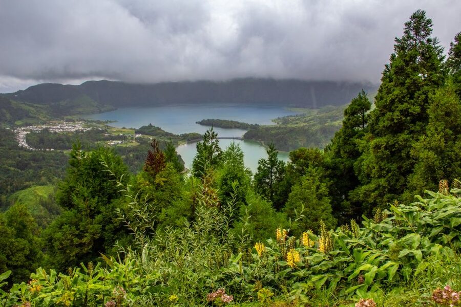From Ponta Delgada: Vista do Rei to Sete Cidades Guided Trek - Escalvado, Lomba do Vasco, and the turn toward the village