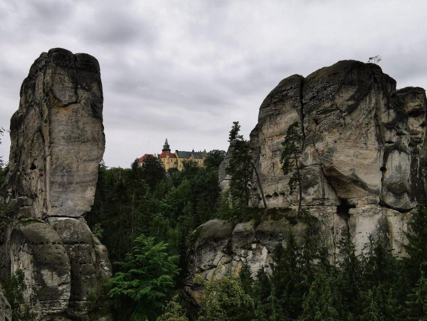 From Prague: Full-Day Bohemian Paradise Guided Hiking Trip - A second pass through the rock city