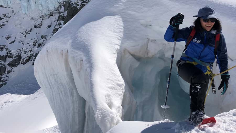 From Queenstown: Mount Cook Heli-Hike and Bus Tour Combo - Why the Tasman Glacier is the main event
