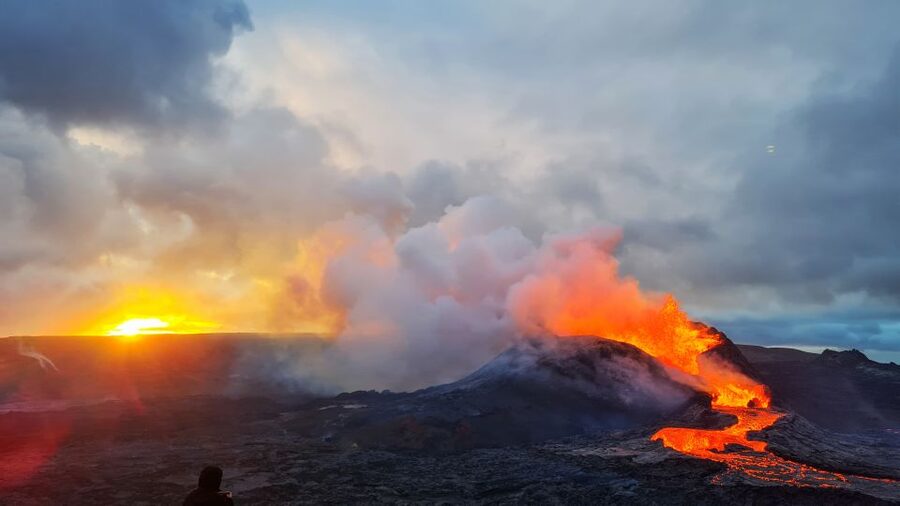 From Reykjavík: Fagradalsfjall Volcano Hike with Geologist - Key points at a glance