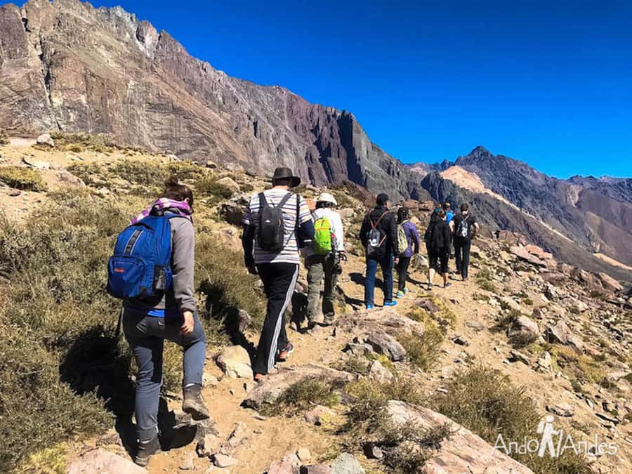 From Santiago: Cajón del Maipo and Volcán San José Hike 8K - Lunch beside the mountains