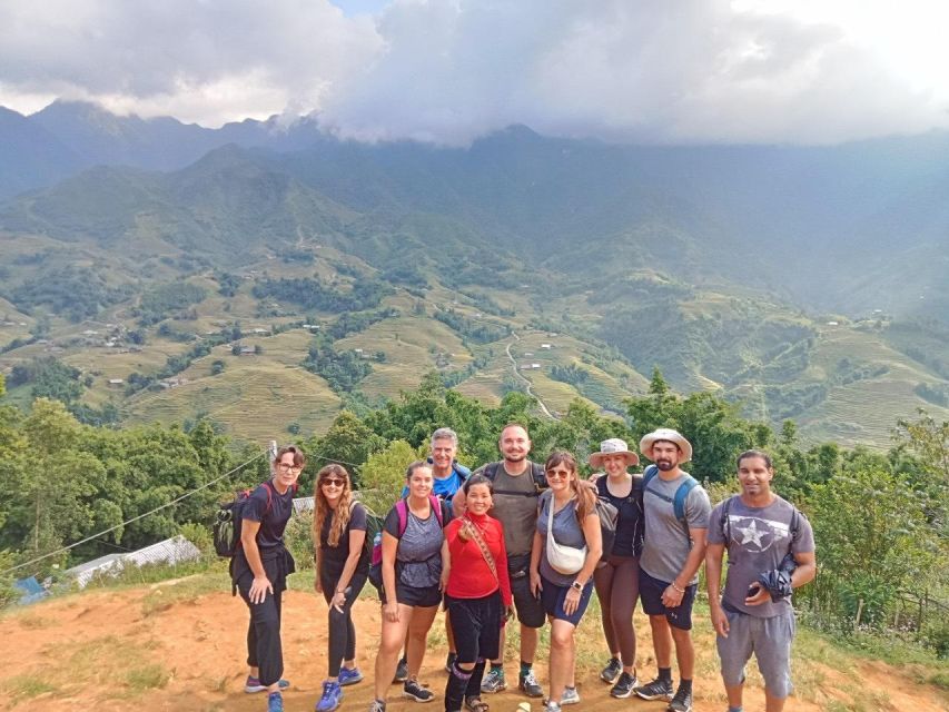 From Sapa: Guided Full-Day Trekking with Lunch and Drop-Off - Y Linh Ho begins the 1.5-kilometer approach