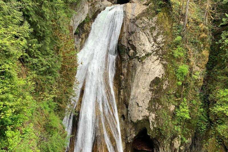 From Seattle: Pacific Northwest Waterfalls & Hiking Tour - Why this makes a good Seattle escape