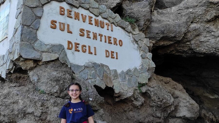 From Sorrento: Path of the Gods Hike with Tasting Stop - The 75-minute transfer from Sorrento
