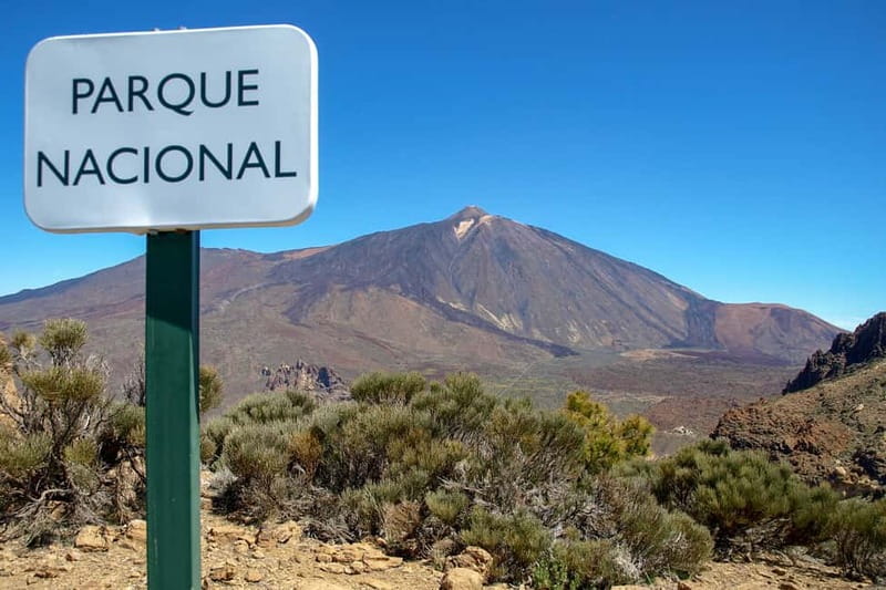 From South Tenerife: Mount Teide Hiking Day Trip & Cable Car - The final 170 meters to the crater