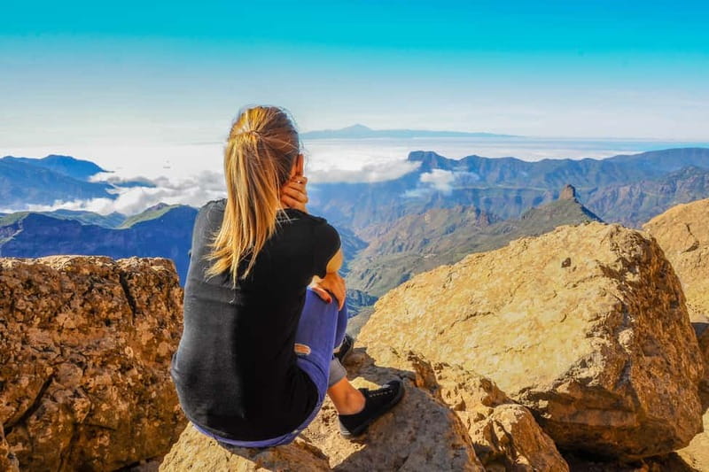 From South Tenerife: Mount Teide Hiking Day Trip & Cable Car - Roques de García adds a second strong viewpoint