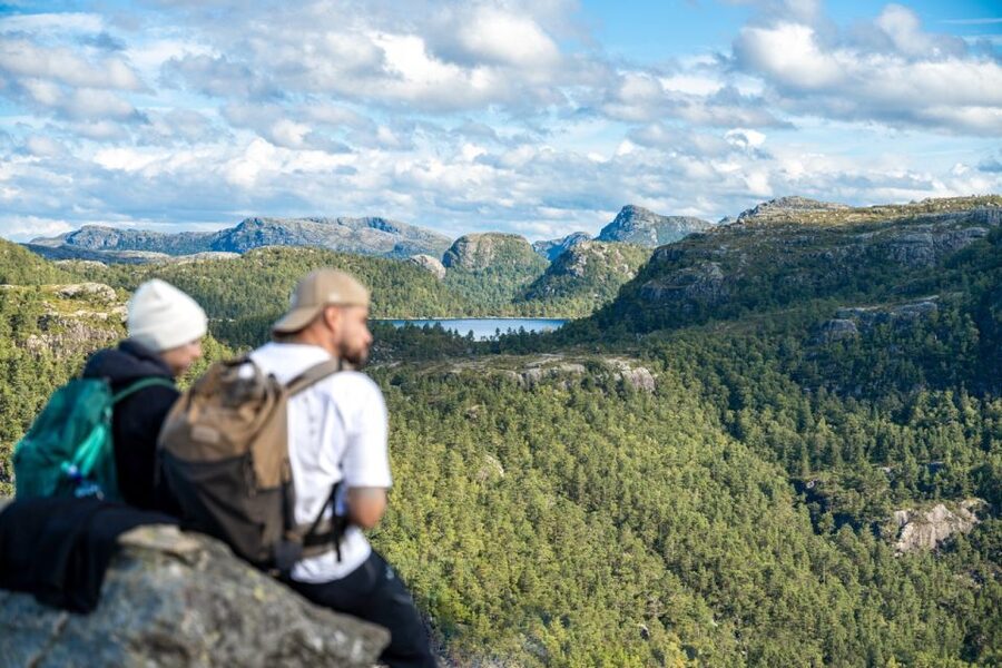 From Stavanger: Pulpit Rock Guided Hike with Pickup - What the five-and-a-half-hour hike feels like