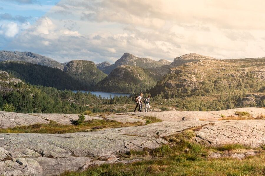 From Stavanger: Pulpit Rock Guided Hike with Pickup - Reaching Preikestolen above Lysefjorden
