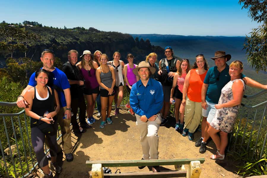 From Sydney: Blue Mountains Small-Group Tour Picnic & Hike - Calmsley Hill Farm starts the morning with Australian wildlife