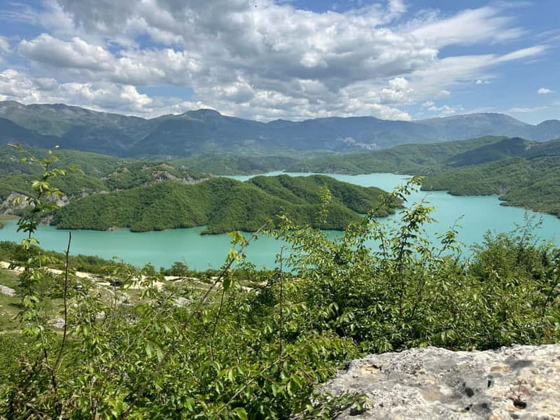 From Tirana: Bovilla Lake & Gamti Mountain Viewpoint Hike - A short stop at Bovilla Canyon