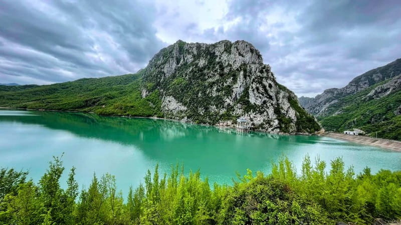 From Tirana: Hike on Gamti Mt & Bovilla Lake on Land Rover - The Gamti Mountain hike