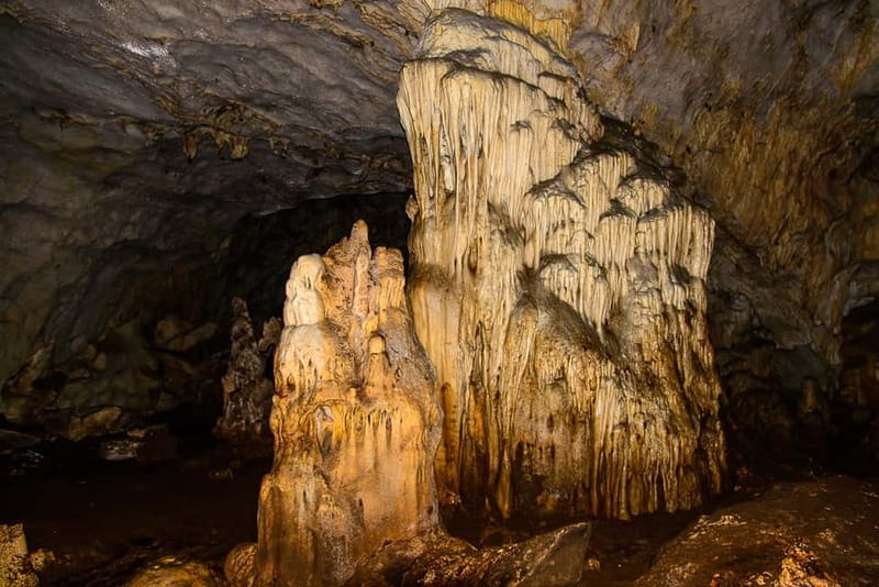 From Tirana: Hiking to Pellumbas Cave & visiting the Canyon - The one-hour trail from the village