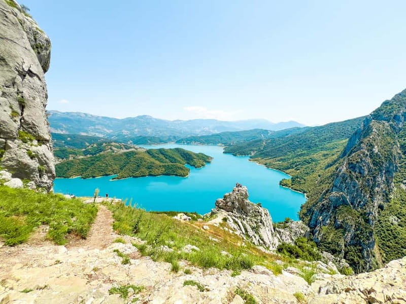From Tirana: PRIVATE Hiking Tour Lake Bovilla & Mount Gamti - Wildlife and the feel of the trail