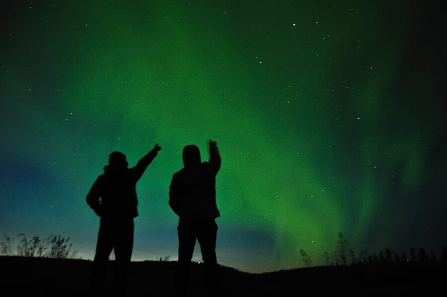 From Tromsø: Aurora Snowshoe Hike - Ersfjordbotn: a quieter Arctic setting