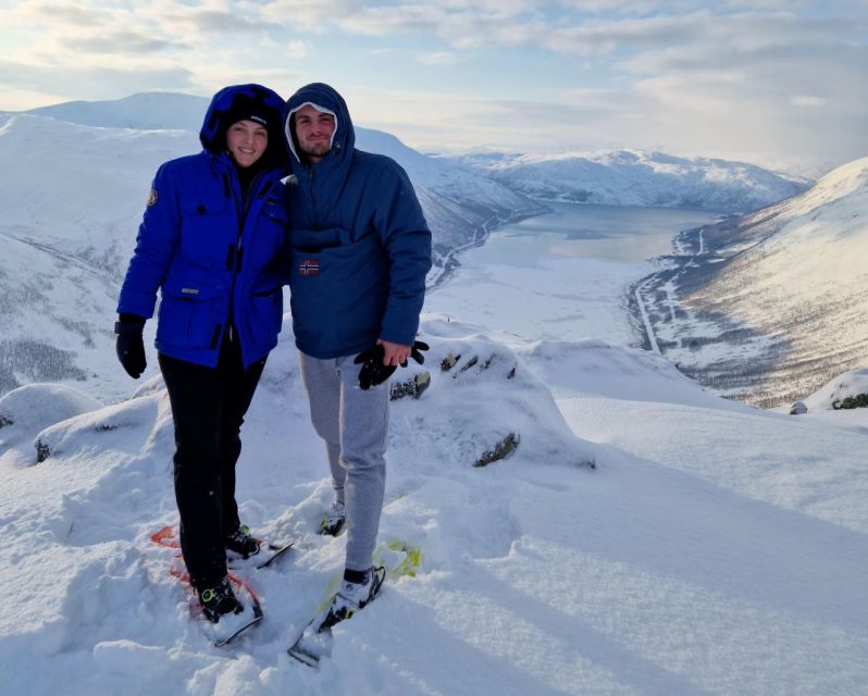 From Tromsø: Snowshoe Hike in the Arctic - Getting used to snowshoes in Ersfjordbotn