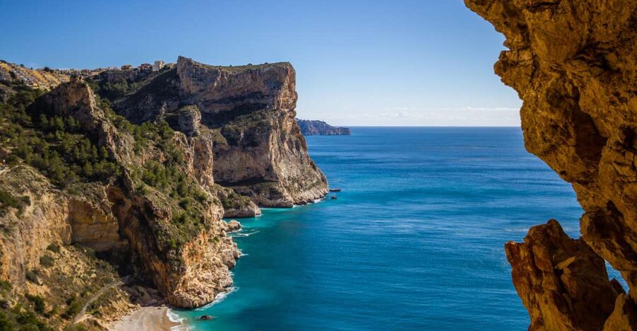 From Valencia: Cala del Moraig Hiking & Beach Trip - The optional 6 km walk to Cala Llebeig