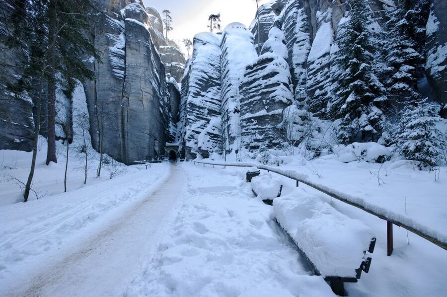 From Wroclaw: Hiking Trail in Rock City Adrspach - Who should book this day trip