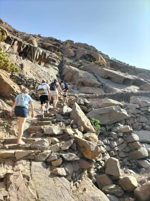 Fuerteventura: Ajuy Caves & hike to secret Las Penitas Arco - The climb to El Arco