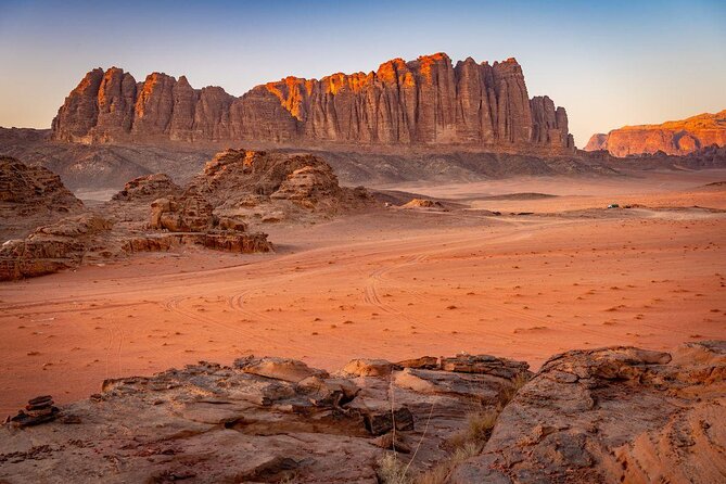 Full Day Desert Tour, Jeep & Hiking - A full day in Wadi Rum, not a quick circuit
