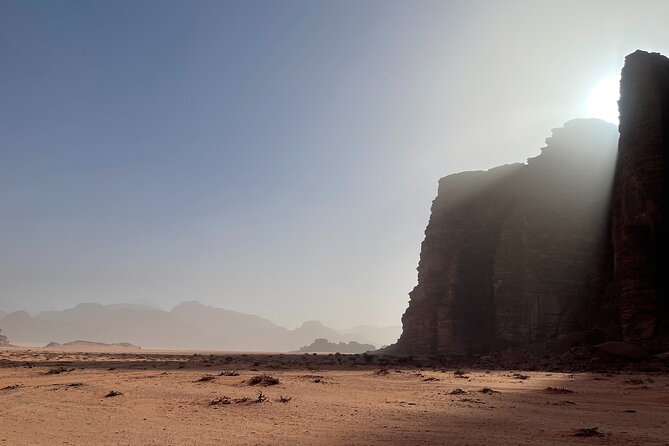 Full-Day Hiking in Wadi Rum's Desert with Lunch - Why a walking tour suits Wadi Rum