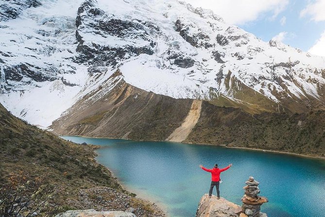 Full-Day Trek to Humantay Lake from Cusco with Guide - Reaching the lagoon and the Salkantay Trail