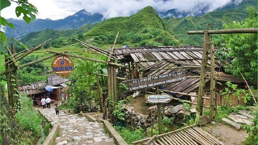 Full Day Trekking Lao Chai-Ta Van and Cat Cat Village - Who should book this full-day route