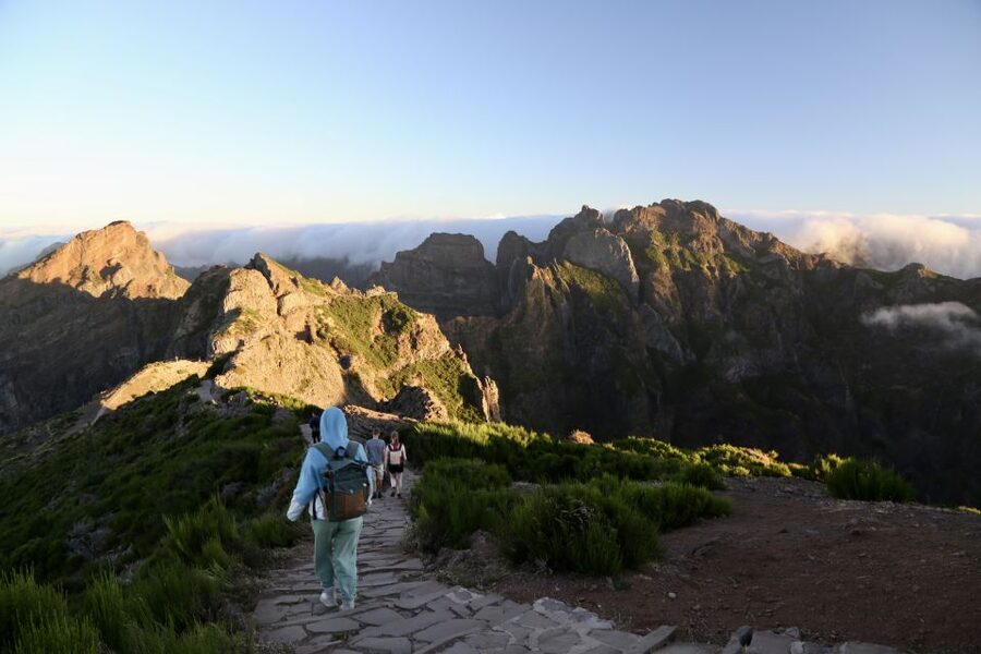 Funchal: Pico do Arieiro & Pico Ruivo Hiking Transfer - What the self-guided format feels like