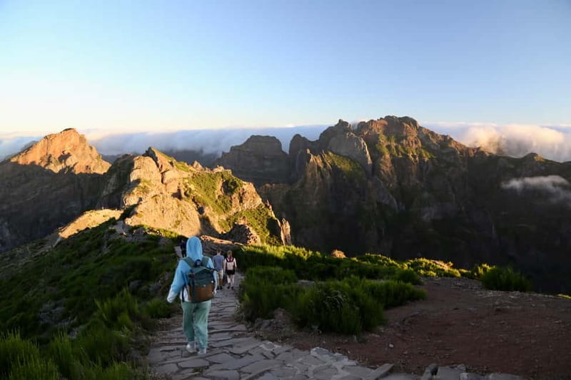 Funchal: Pico do Arieiro & Pico Ruivo Hiking Transfer - Who should book this mountain transfer?