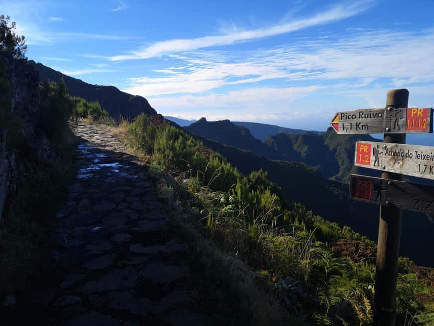 Funchal: PR1.2 Pico Ruivo & Achada Teixeira Hiking Transfer - What to pack for the 5.8-kilometer route