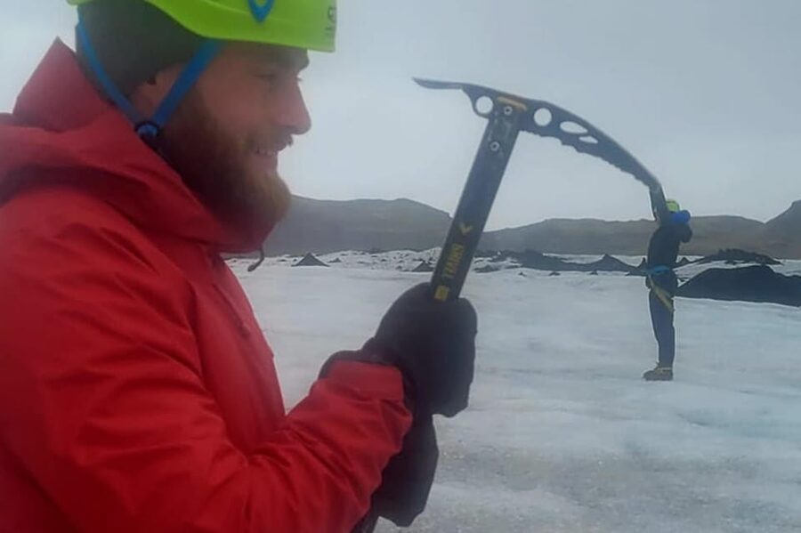 Glacier Hike Experience on Sólheimajökull - Meet on location - The 20-minute safety briefing