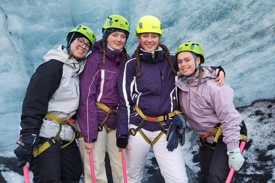 Glacier Hike Experience on Sólheimajökull - Meet on location - One hour on Sólheimajökull