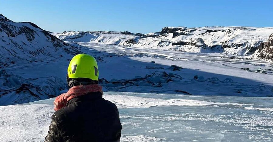 Glacier Hike Experience on Sólheimajökull - Meet on location - Arriving at the parking lot