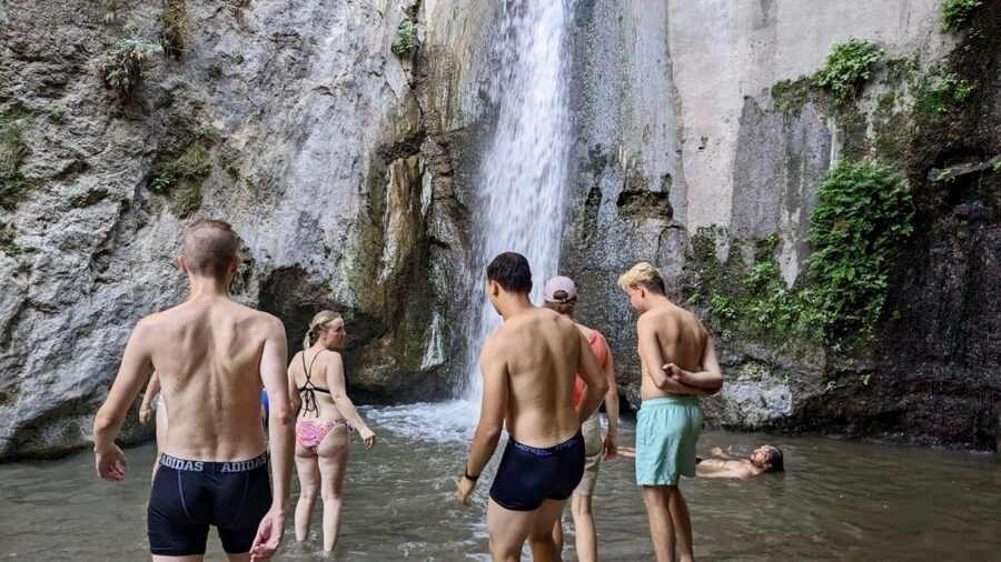 Granada: Los Cahorros Guided Afternoon Hiking Tour - Waterfalls, cold water, and a welcome break